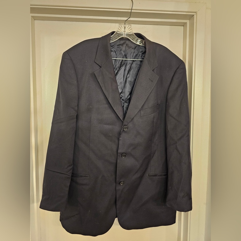🖤 Hugo Boss Black Suit Jacket – Size 44R – Lightly Used – Saks Fifth Ave Tag 🖤